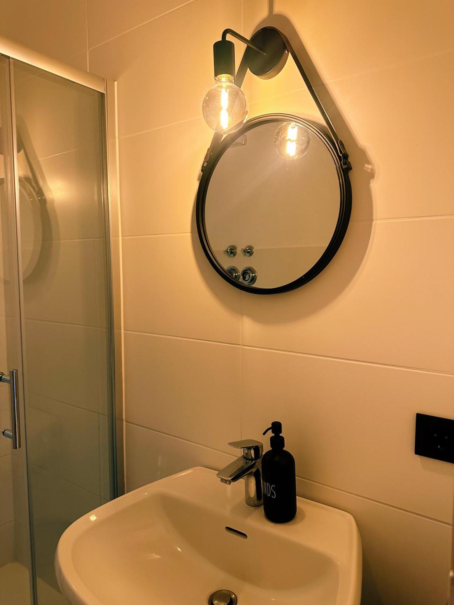 Coole Wohnung + Gratis Parkplatz Швебиш-Халль Экстерьер фото